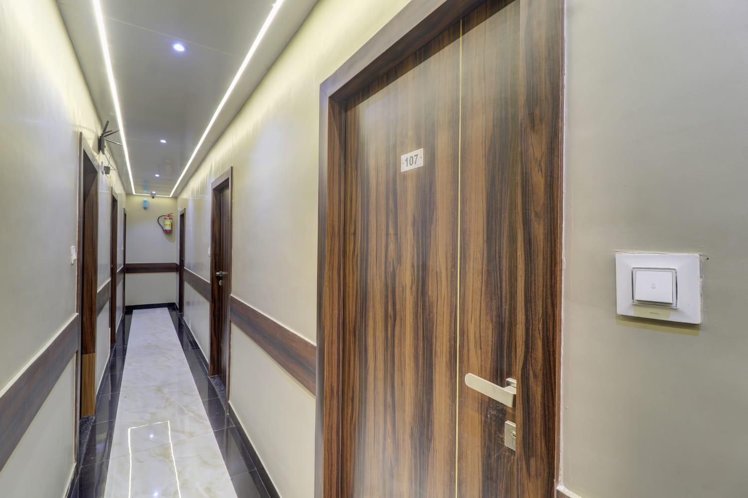 Hotel New Blue Sapphire Residency Bombay Exterior foto